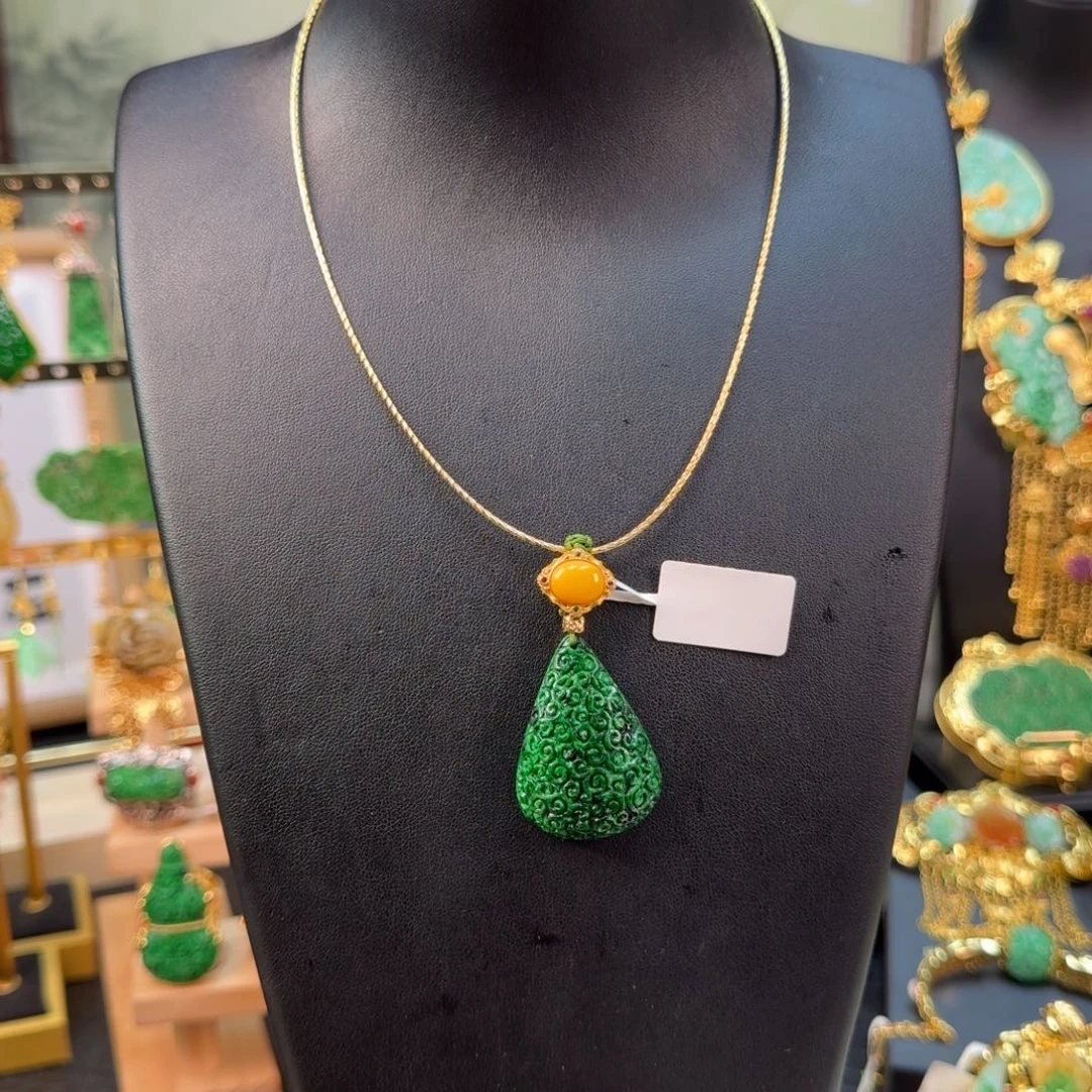 翡翠未镶嵌吊坠(不含链)福利花青吊坠