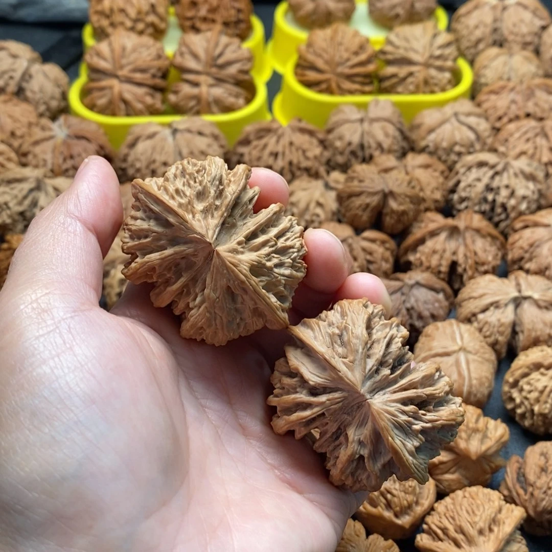 文玩核桃把件51野牛连体