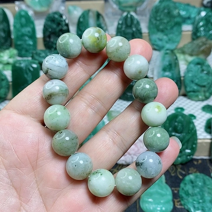 未镶嵌独山玉颈饰