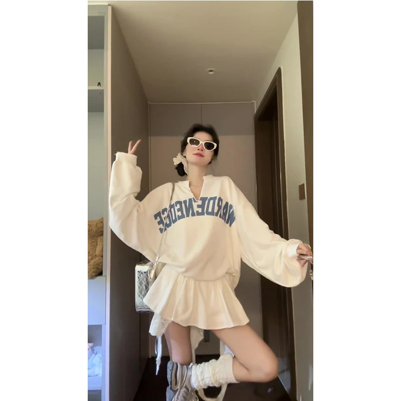 美式辣妹字母印花长袖卫衣女秋冬新款不规则蕾丝拼接半身裙套装