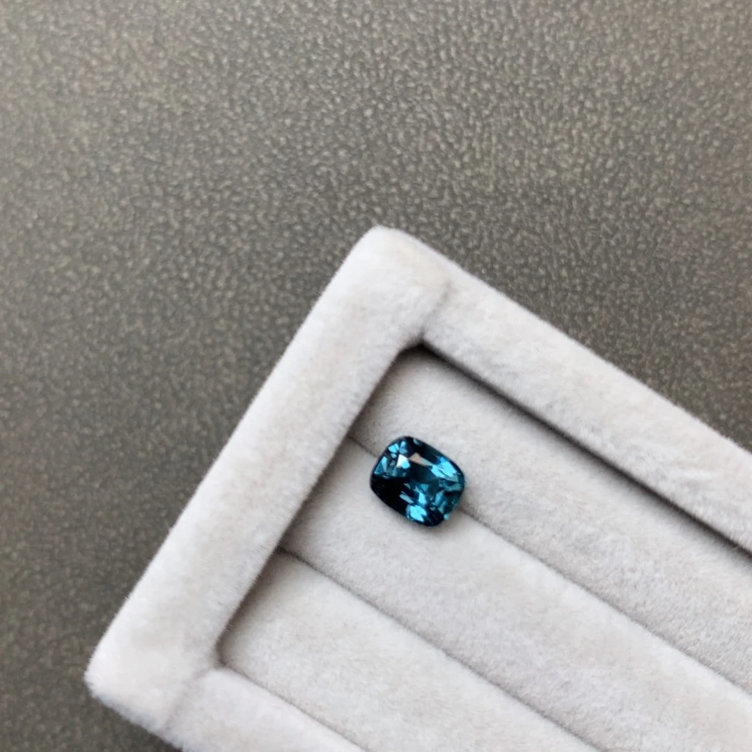 裸石未镶嵌尖晶石1.00ct 天然尖晶石裸石