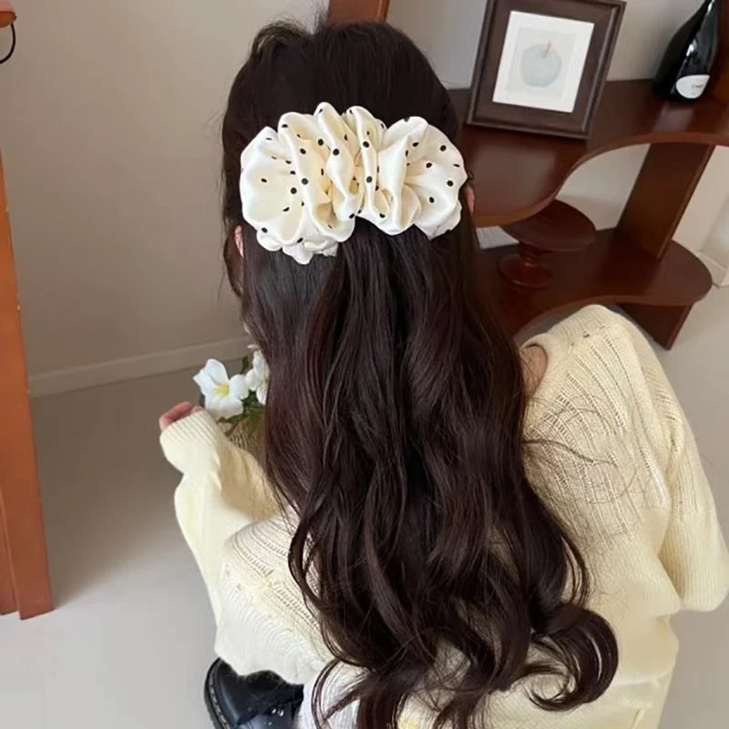 韩系波点褶皱云朵香蕉夹后脑勺显发量盘发横夹甜妹氛围感发夹头饰