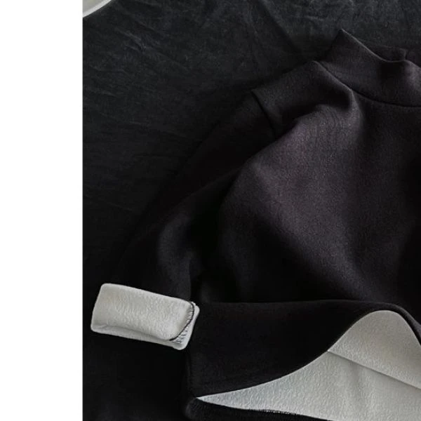 【23750HS】双C黑色加绒打底衫