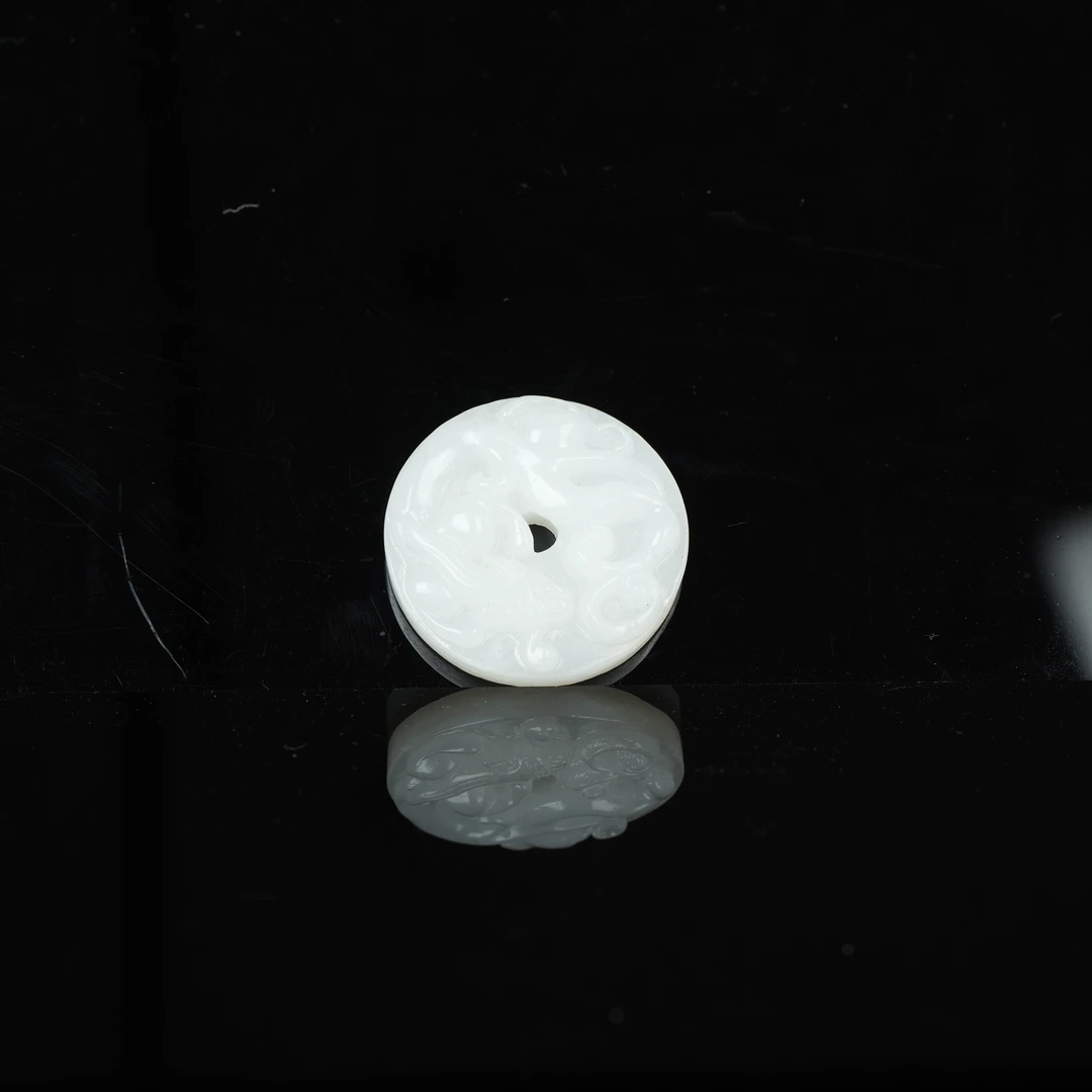 BM/创汇时期和 田 玉螭龙纹玉璧/548995