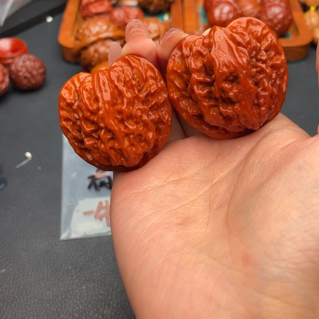 文玩核桃把件盘龙纹