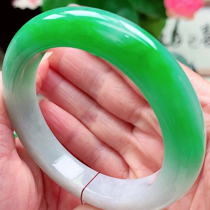 翡翠未镶嵌手镯天然翡翠手镯