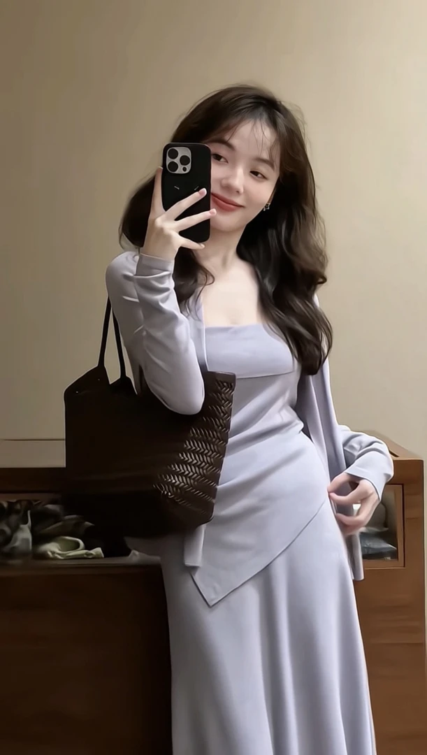 2025早秋新款时尚套装气质显瘦洋气休闲百搭内搭开衫上衣性感半裙