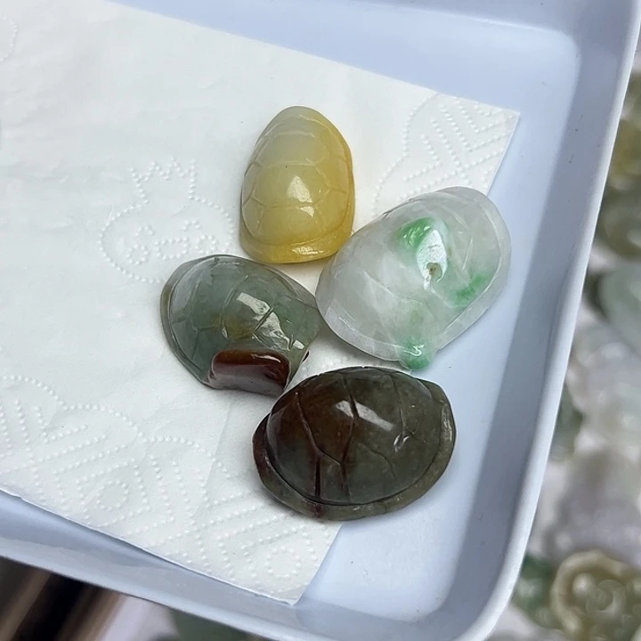北***馨翡翠未镶嵌颈饰天然翡翠