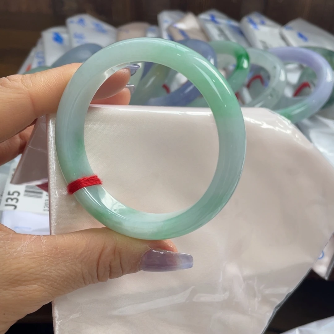 翡翠未镶嵌手镯翡翠