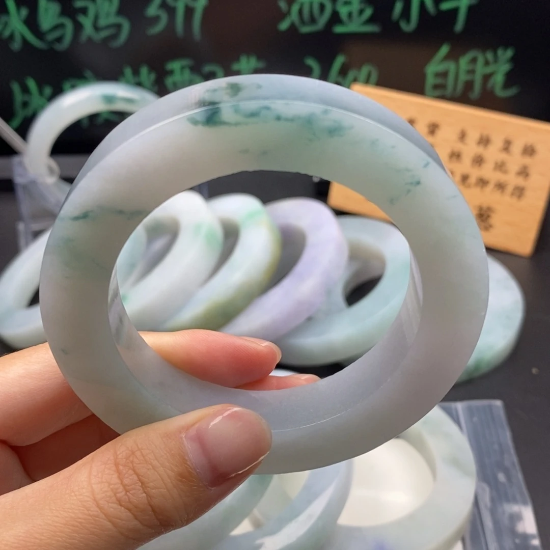 定制翡翠翡翠手镯未镶嵌孙*妞