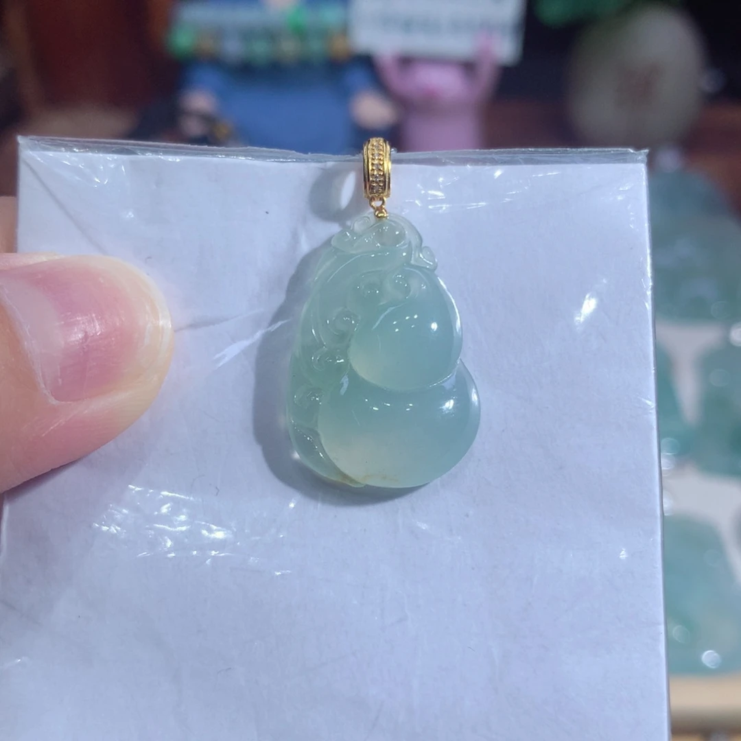 翡翠18K金镶嵌吊坠(不含链)葫芦