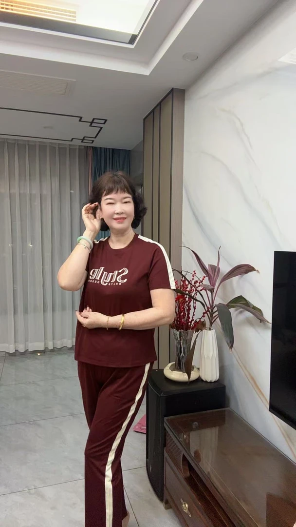 505夏季圆领短袖运动套装两件套