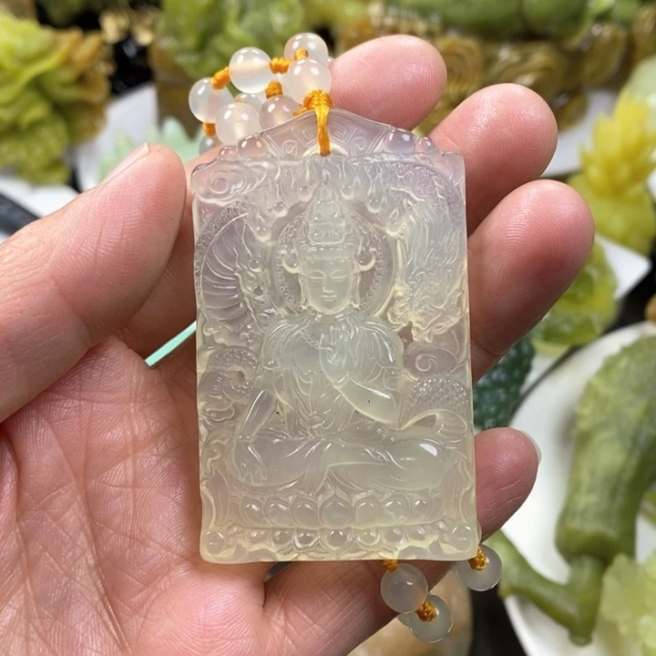 蛇纹石玉挂件未镶嵌