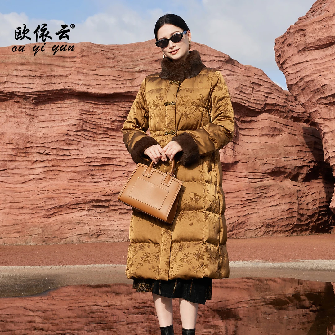 Y52292欧依云轻奢华丽羽绒服女中长款收腰显瘦洋气妈妈修身羽绒