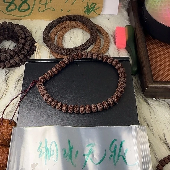 湘***秋大叶紫檀（黑酸枝木类）小金刚10