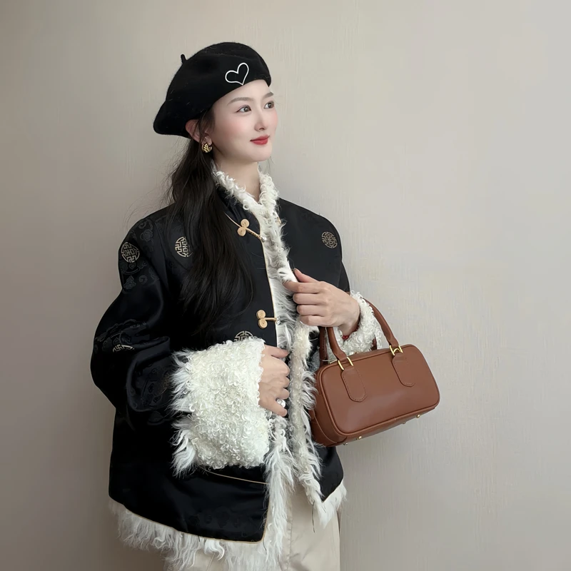 民族风羊毛拼接秋冬藏式短款外套女传统提花保暖秋冬新款百搭显瘦