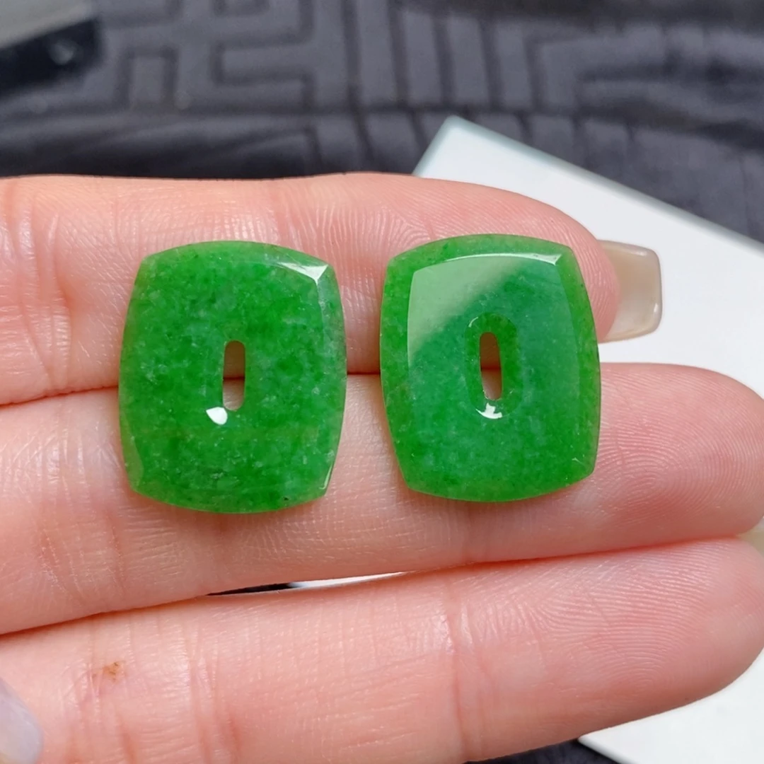 翡翠未镶嵌耳饰方糖