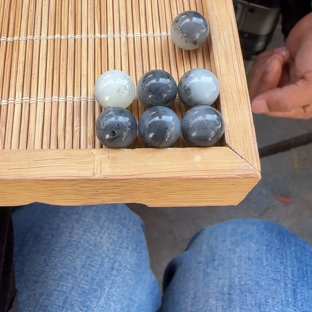 和田玉未镶嵌颈饰上****居