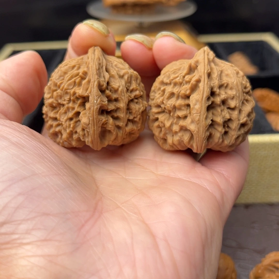 文玩核桃吊坠南疆石