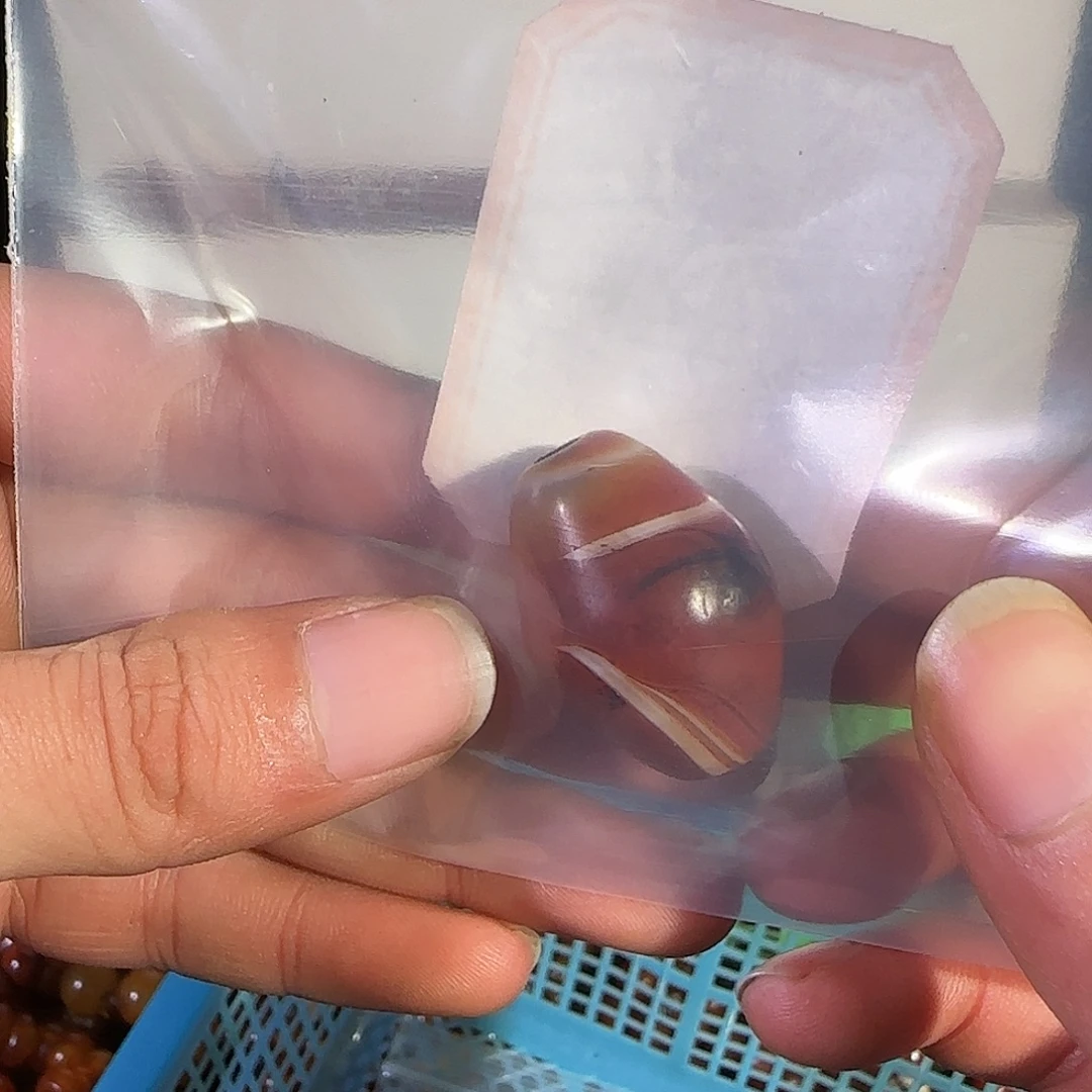 麦***力玛瑙/玉髓未镶嵌颈饰