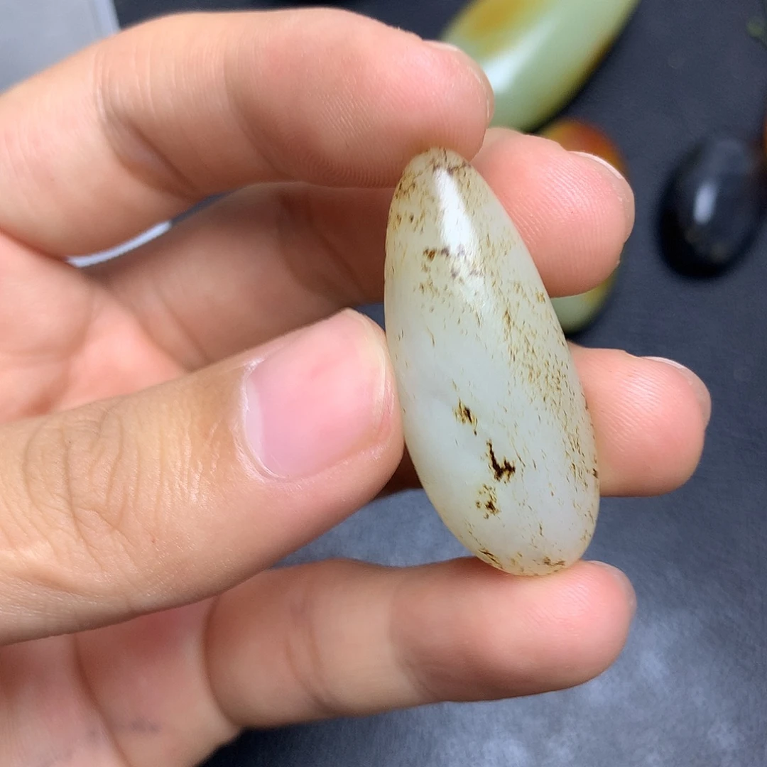 未镶嵌和田玉（糖玉）挂件