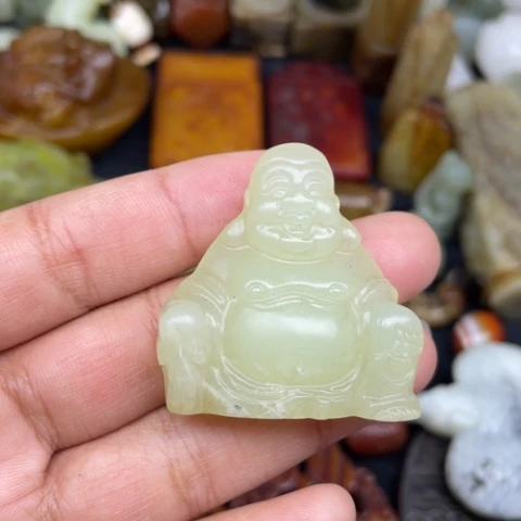 蛇纹石玉未镶嵌颈饰55