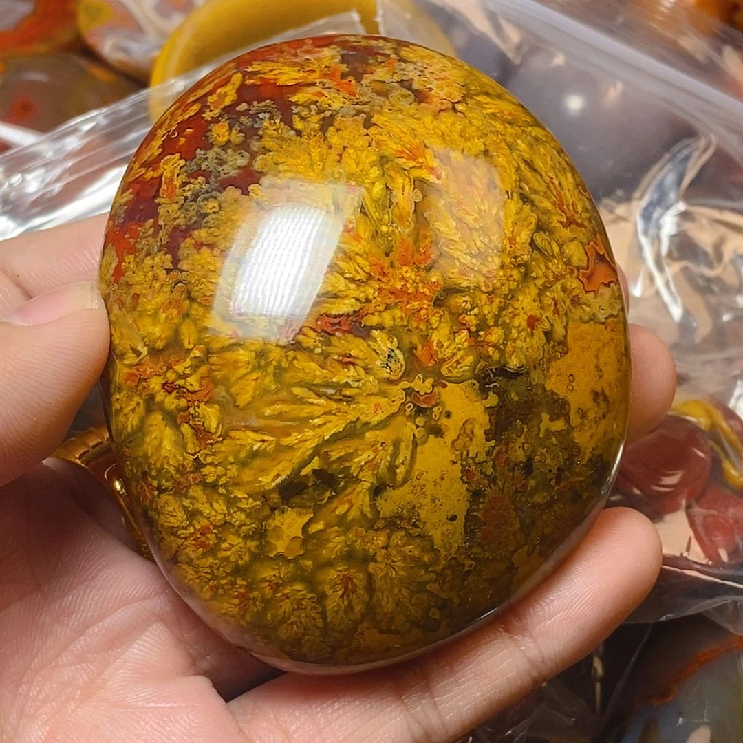 未镶嵌其他玛瑙/玉髓广****业