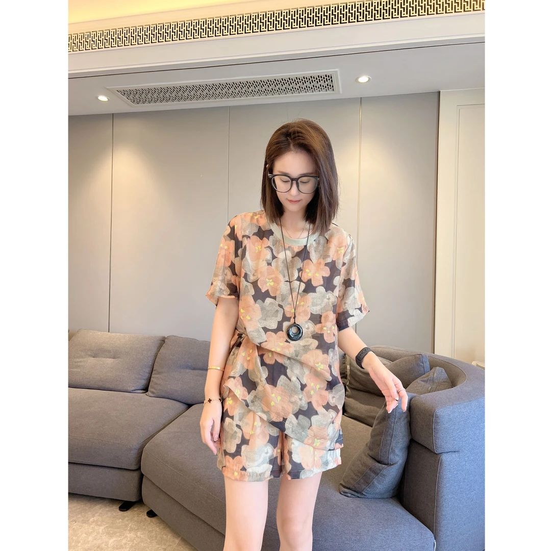 【海棠】2025新款夏季防晒宽松百搭上衣宽松短裤套装女