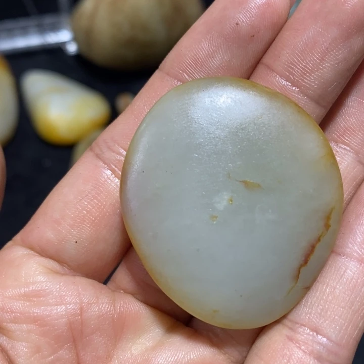 未镶嵌和田玉（糖玉）挂件