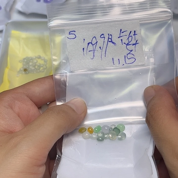 定制翡翠未镶嵌不退