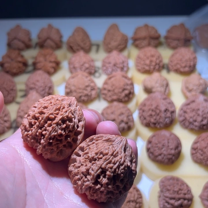 吊坠文玩核桃满天星38