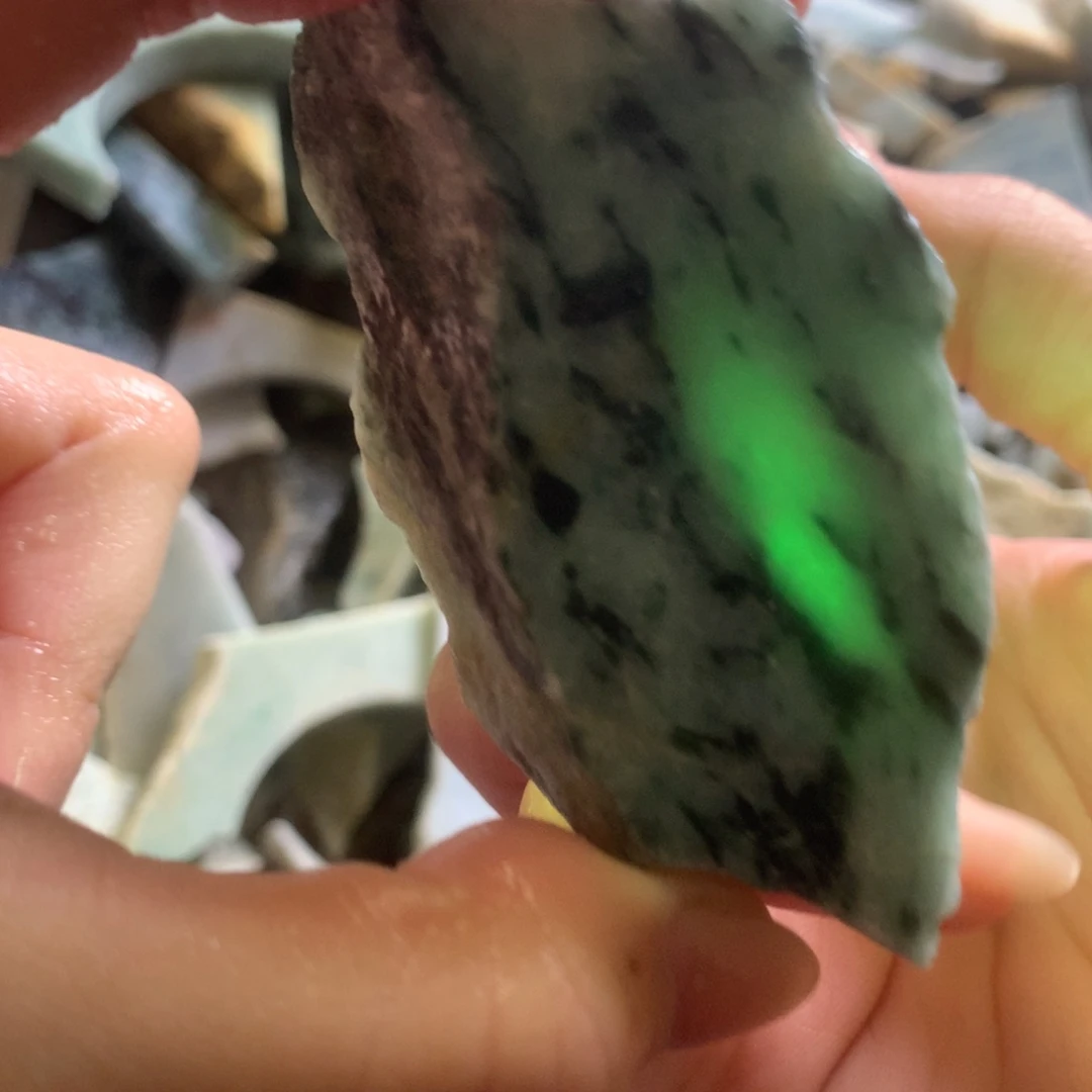 翡翠颈饰未镶嵌缅甸翡翠