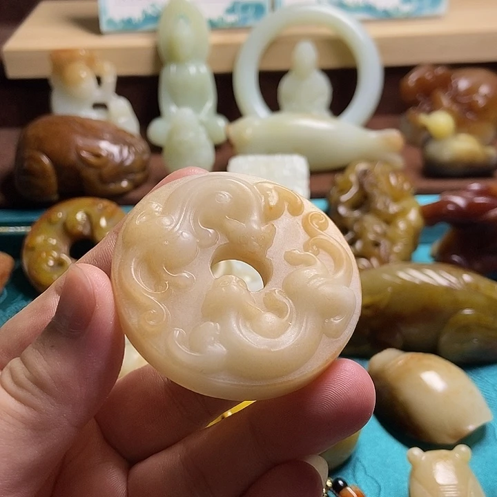 未镶嵌和田玉挂件