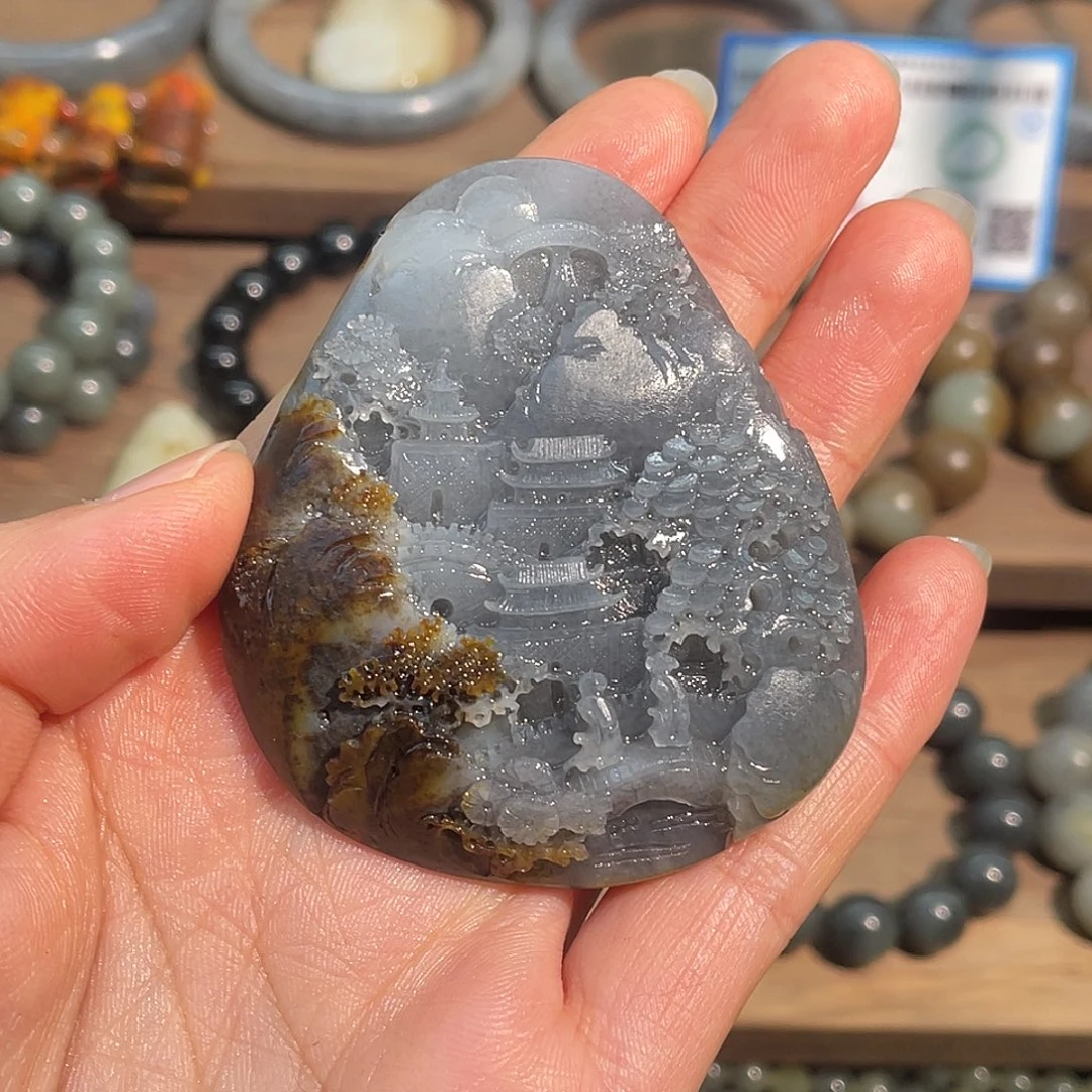 深***白和田玉未镶嵌颈饰