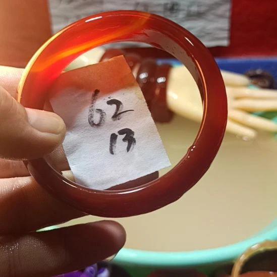 玛瑙/玉髓手镯未镶嵌