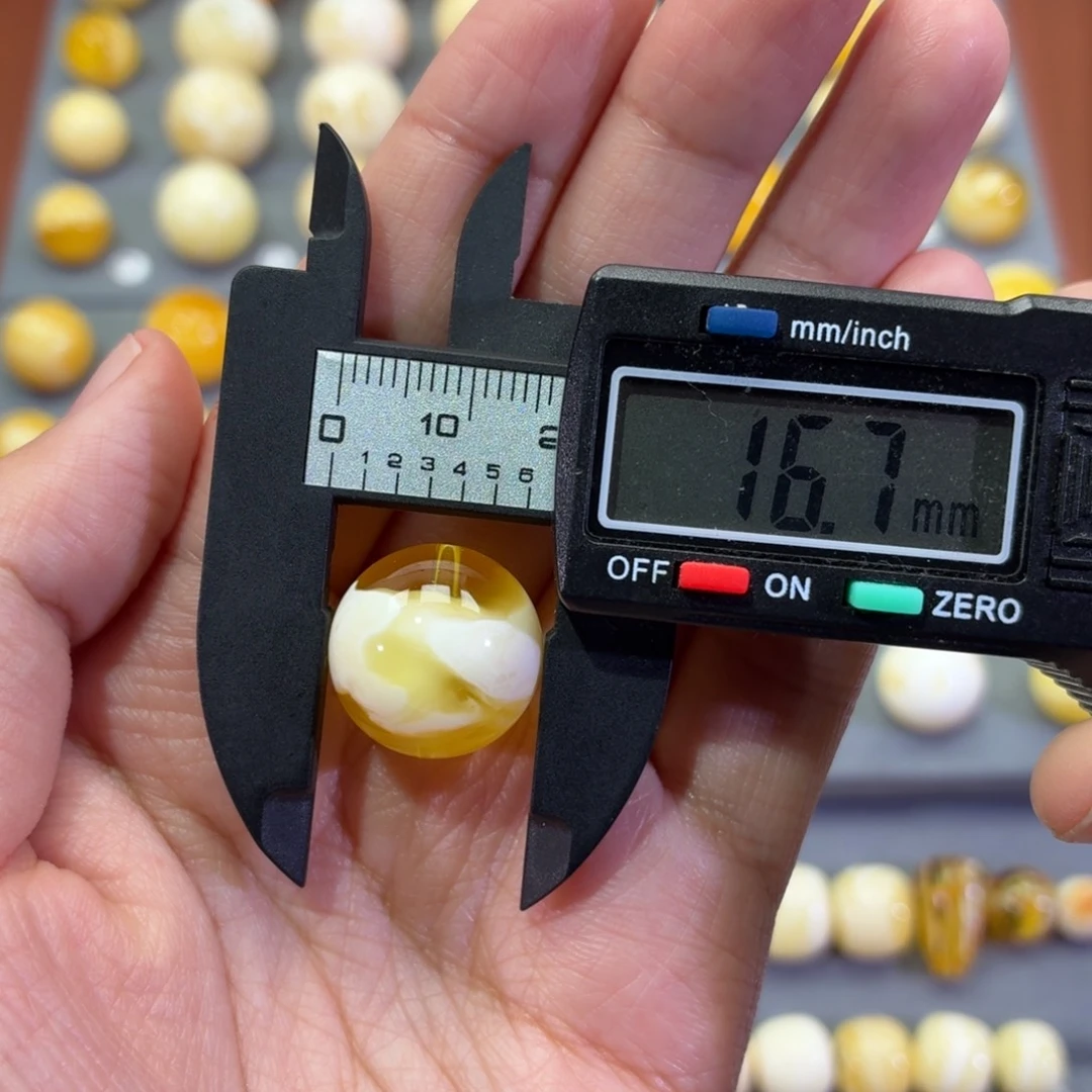 琥珀未镶嵌裸石圆珠