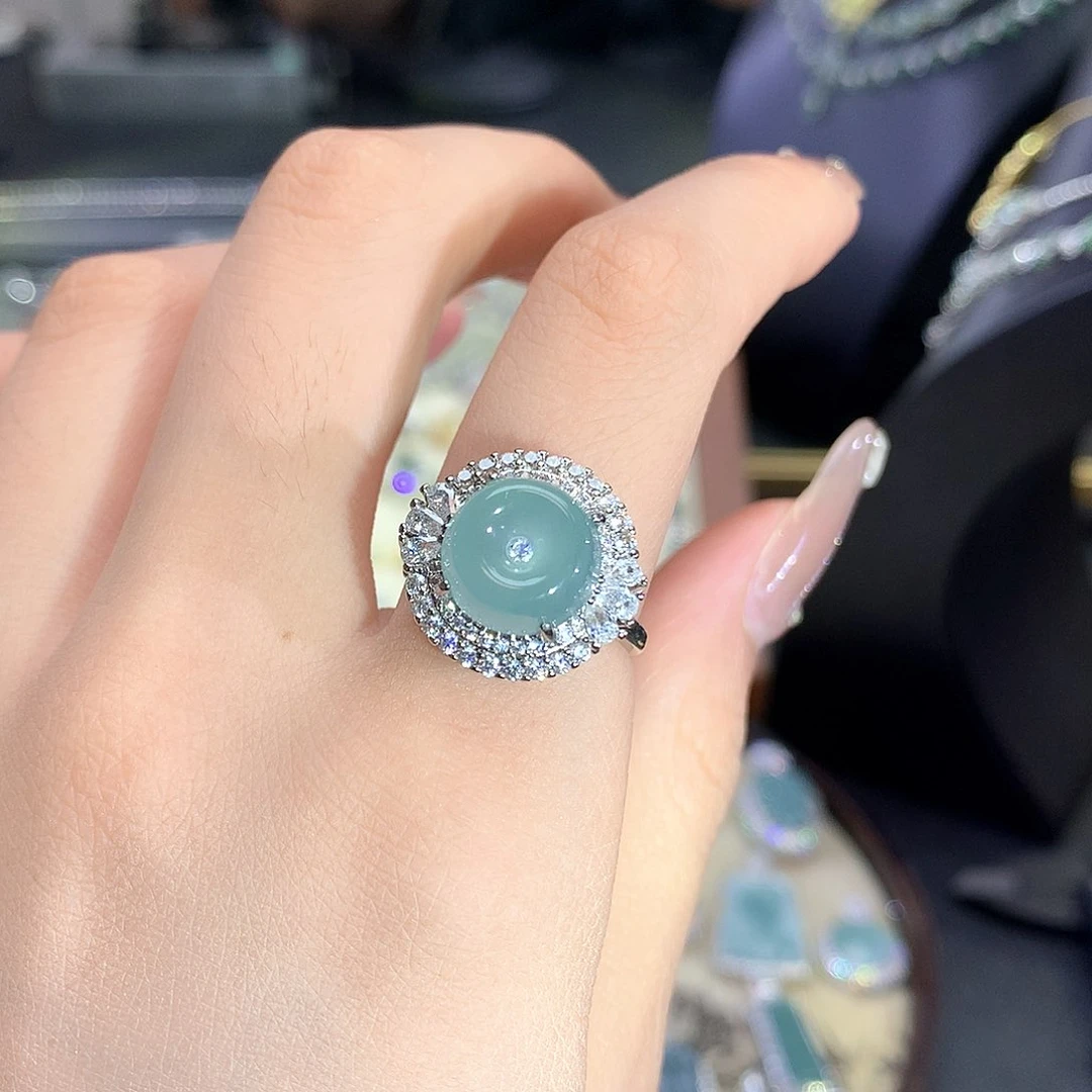 翡翠未镶嵌颈饰平安扣戒指