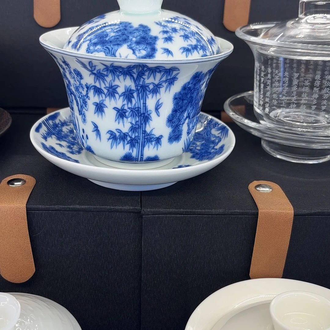 盖碗很漂亮 我很喜欢