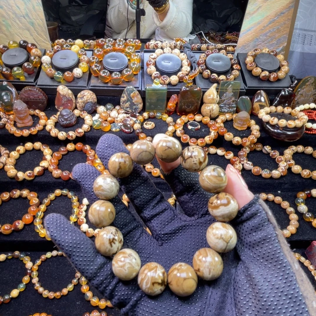 琥珀未镶嵌手链白根15