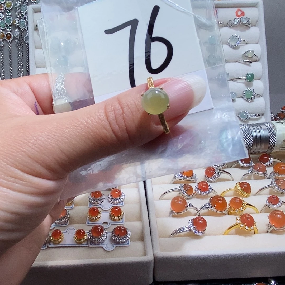 翡翠未镶嵌戒指缅甸