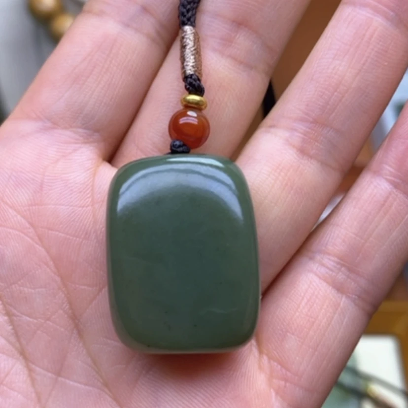 【闪购商品】未镶嵌岫岩河磨玉（透闪石质玉）挂件