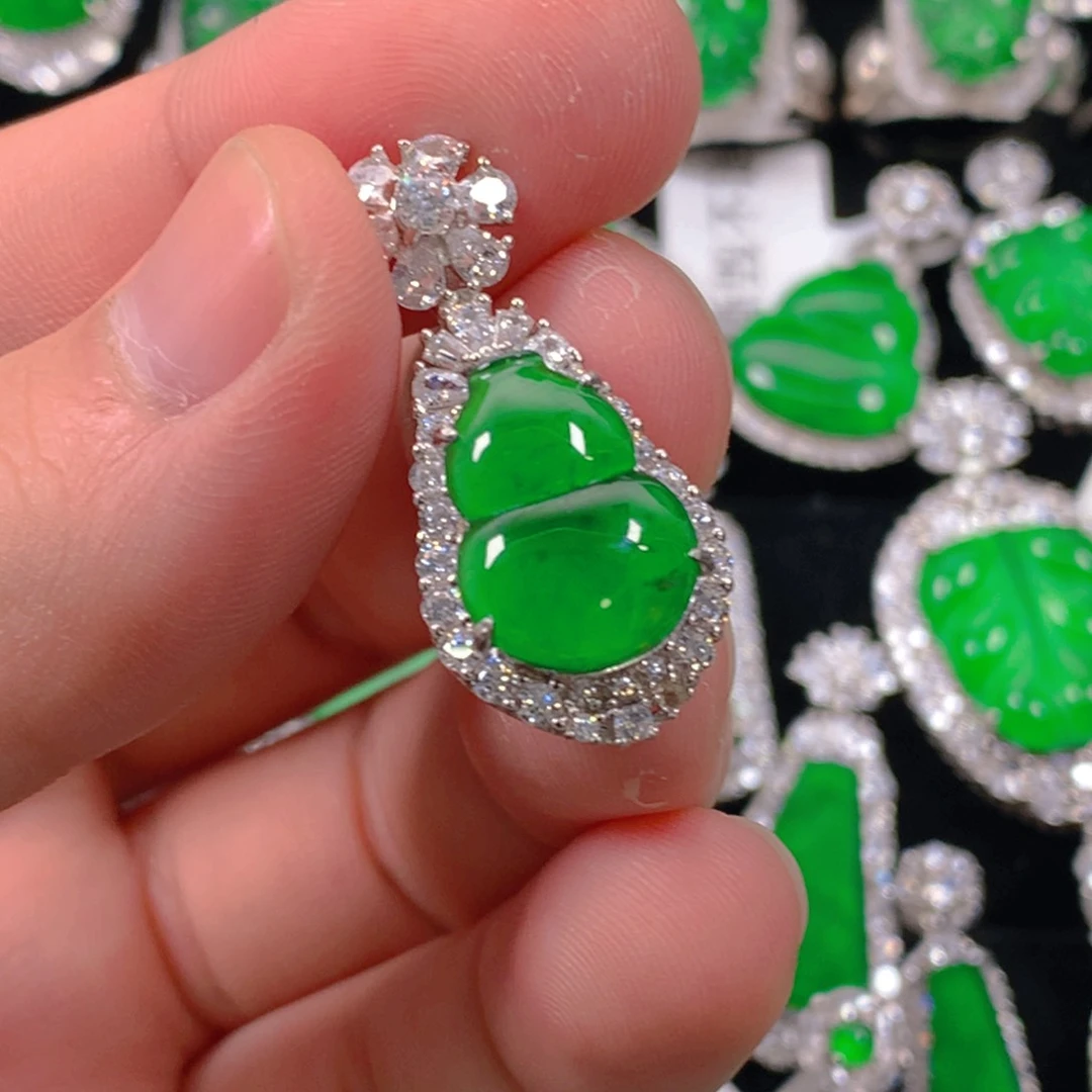 翡翠颈饰银S925镶嵌葫芦