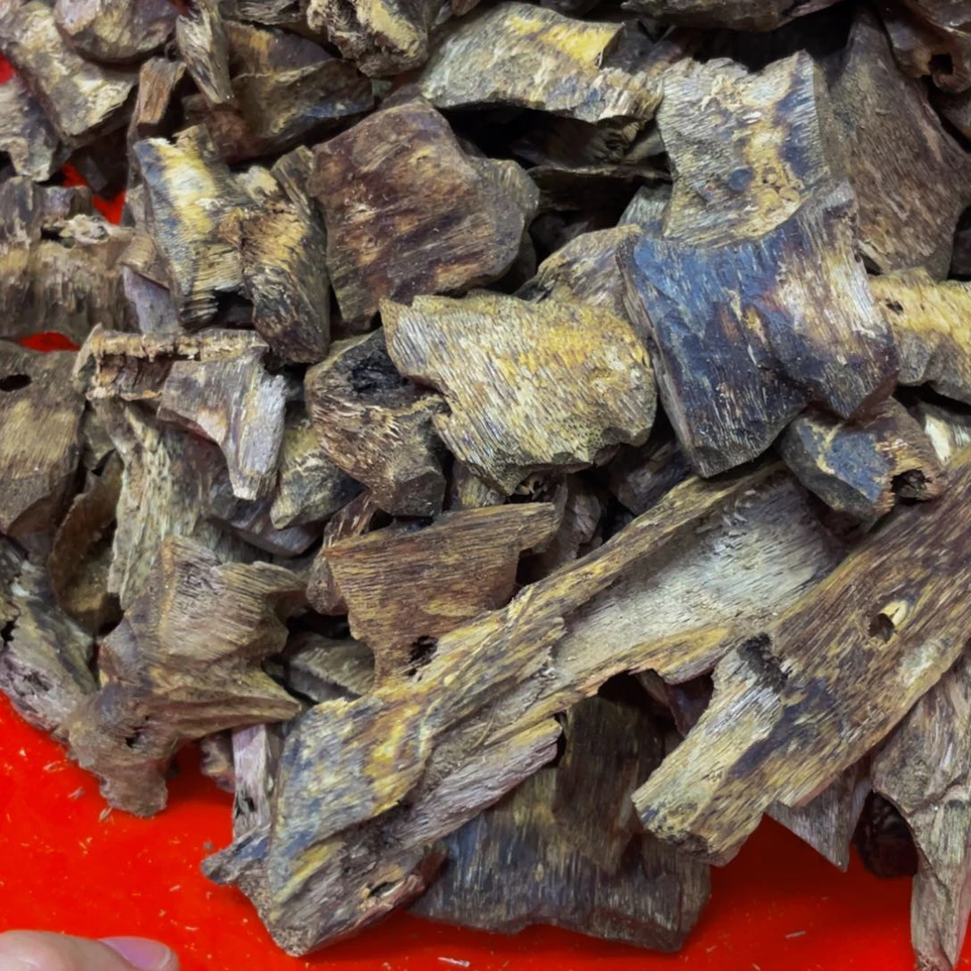 沉香碎屑沉香木****?陆河块料670克