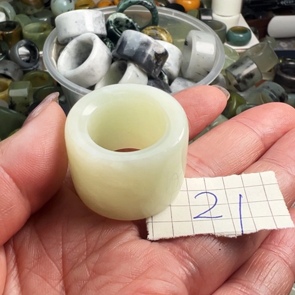 【闪购商品】未镶嵌岫玉戒指6**两