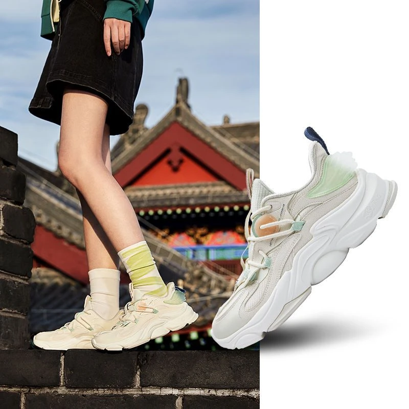 erke/鸿星尔克鸿星尔克科技缓震跑鞋厚底透气时尚百搭休闲运动鞋