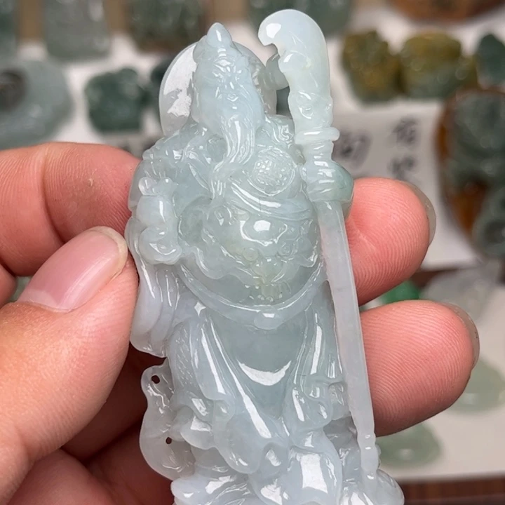 颈饰未镶嵌翡翠关公