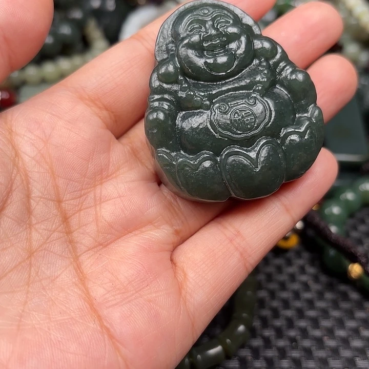 颈饰未镶嵌和田玉