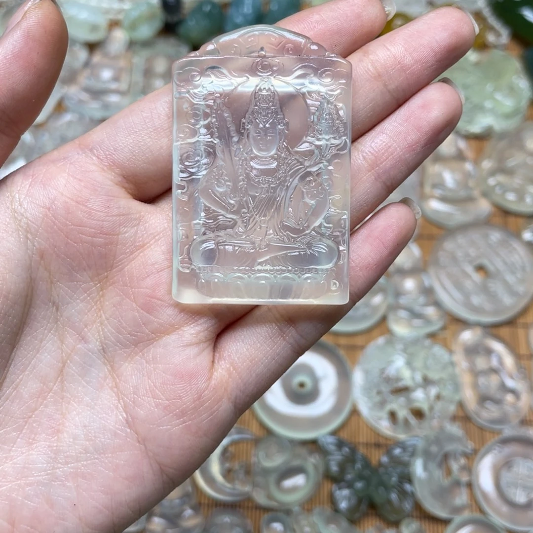 未镶嵌蛇纹石玉颈饰鶴