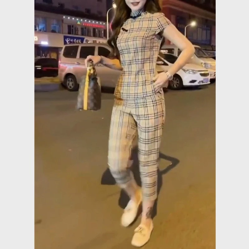 中年女装2025夏季新款时尚套装女立领盘扣格纹显瘦两件套30-50岁