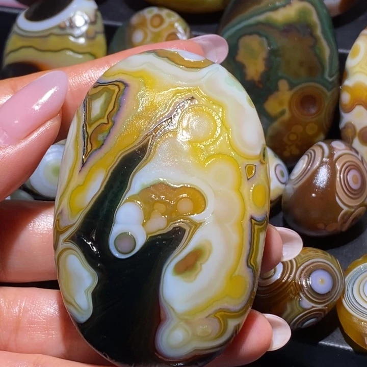 玛瑙/玉髓未镶嵌珠宝奇石45